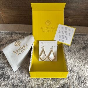 Kendra Scott Alex Drop Earrings Gold White Mother of Pearl NWT Box Set